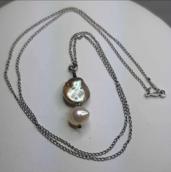 Pearl Necklace - Picture 1 of 4